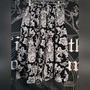 Black and White Floral Patterned Skirt